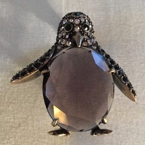 Adorable vintage Smokey quartz penguin brooch